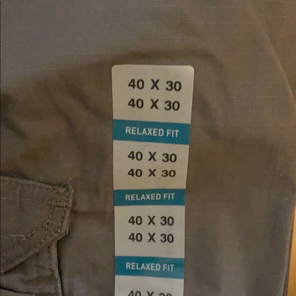 Men’s Carhartt cargo pants - Picture 6 of 7